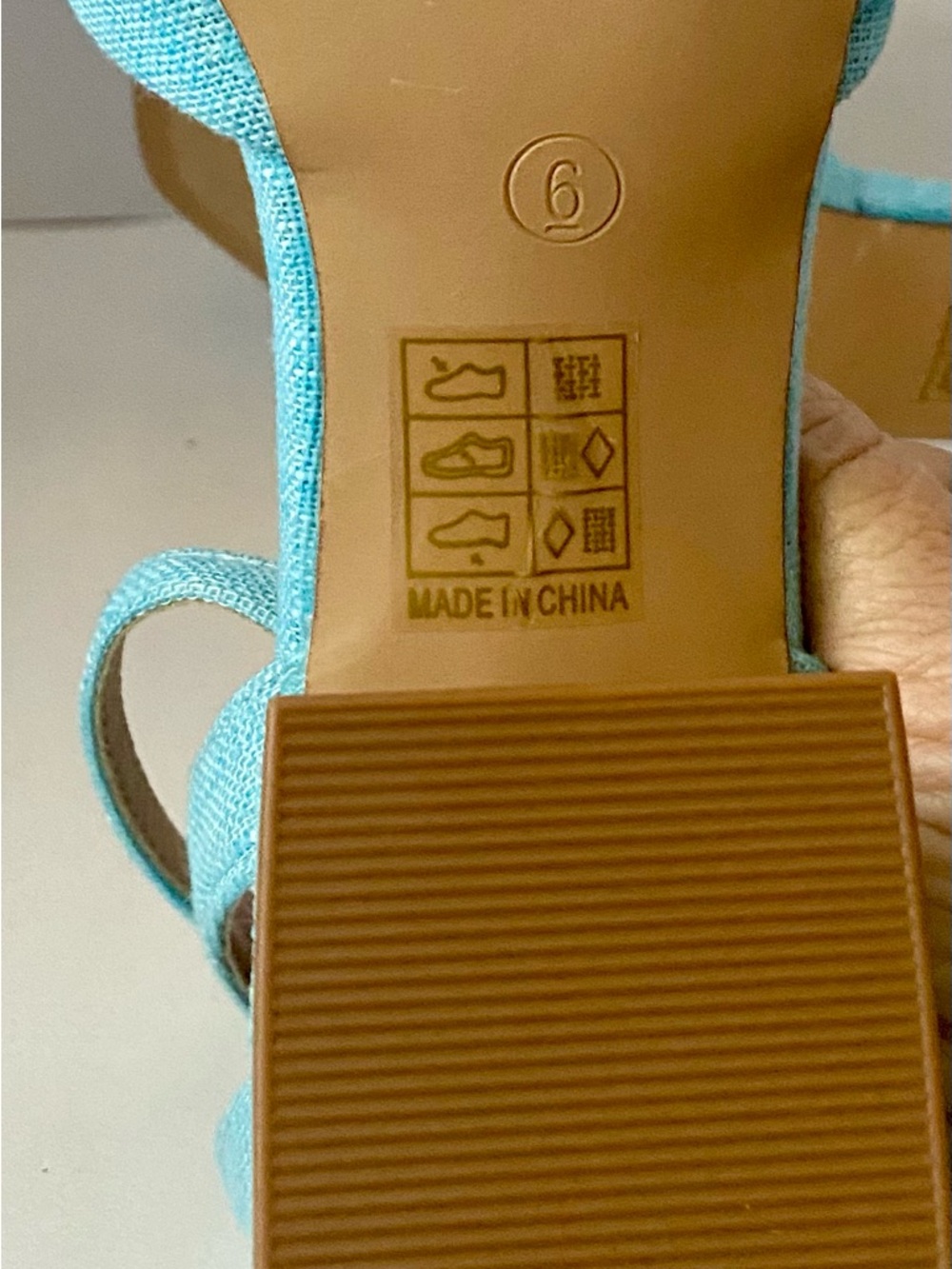 Journee Collection Light Blue Bow Block Heel Sandals - Picture 4 of 6